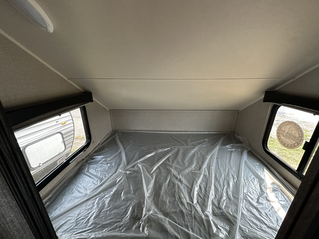 TRAVEL_LITE_FALCON